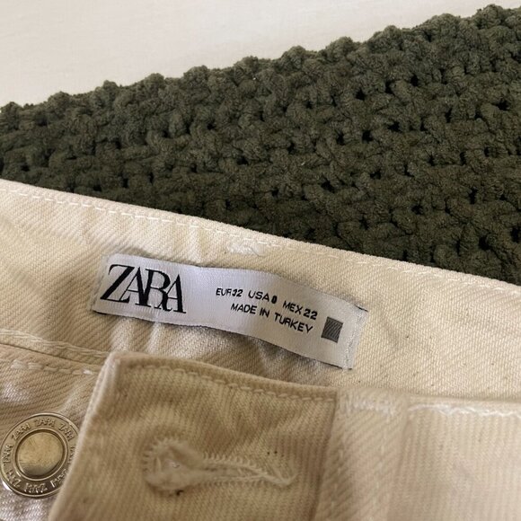ZARA Straight Leg Jean - Picture 4 of 4